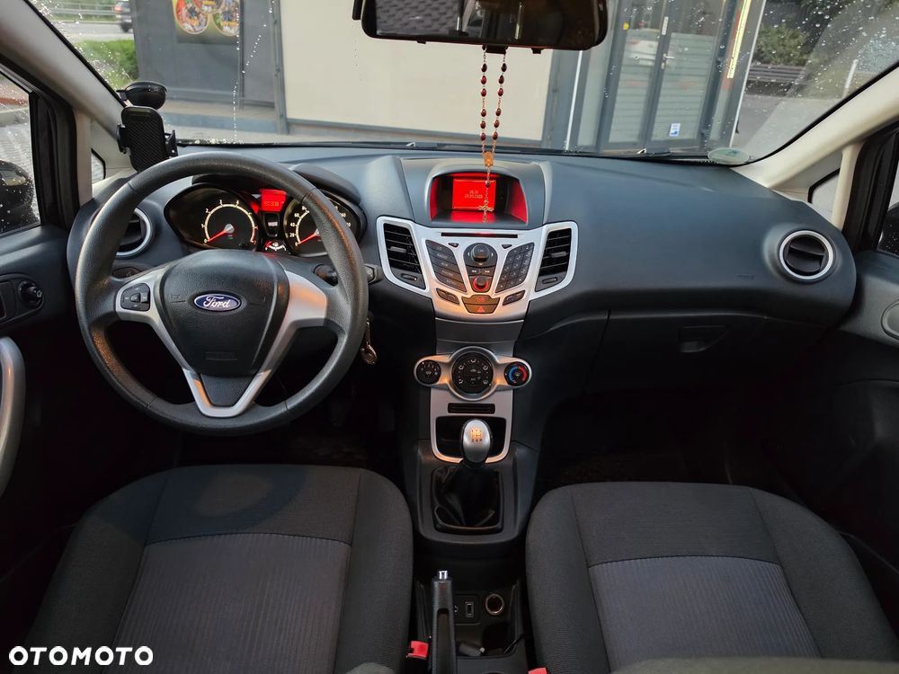 Ford Fiesta - 16
