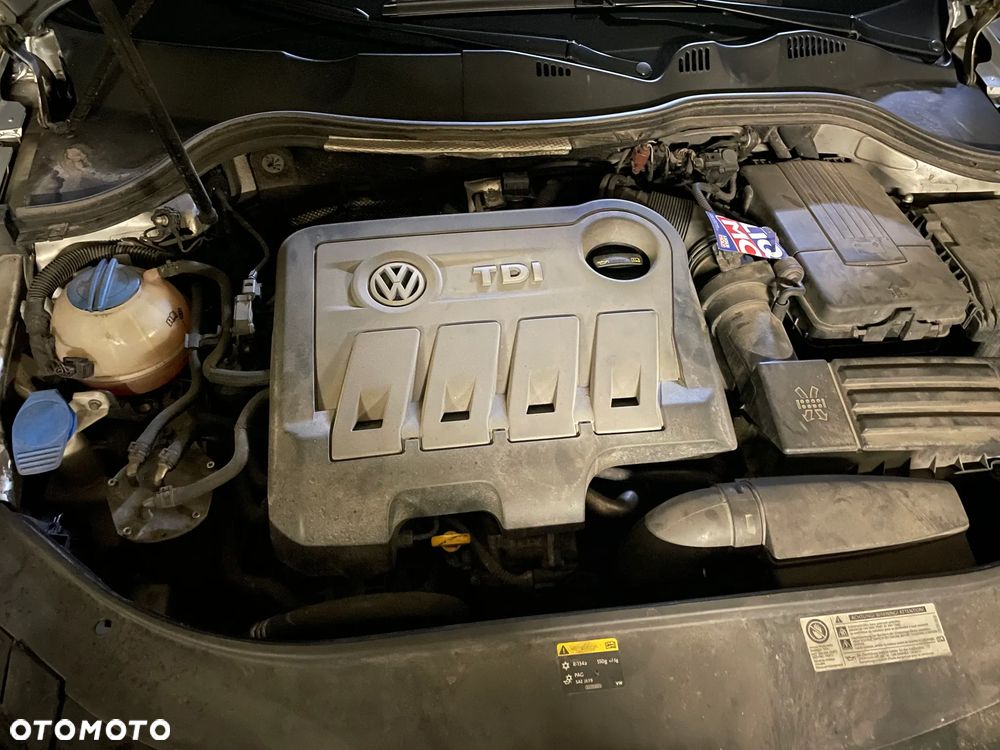Volkswagen Passat 2.0 TDI Comfortline - 18