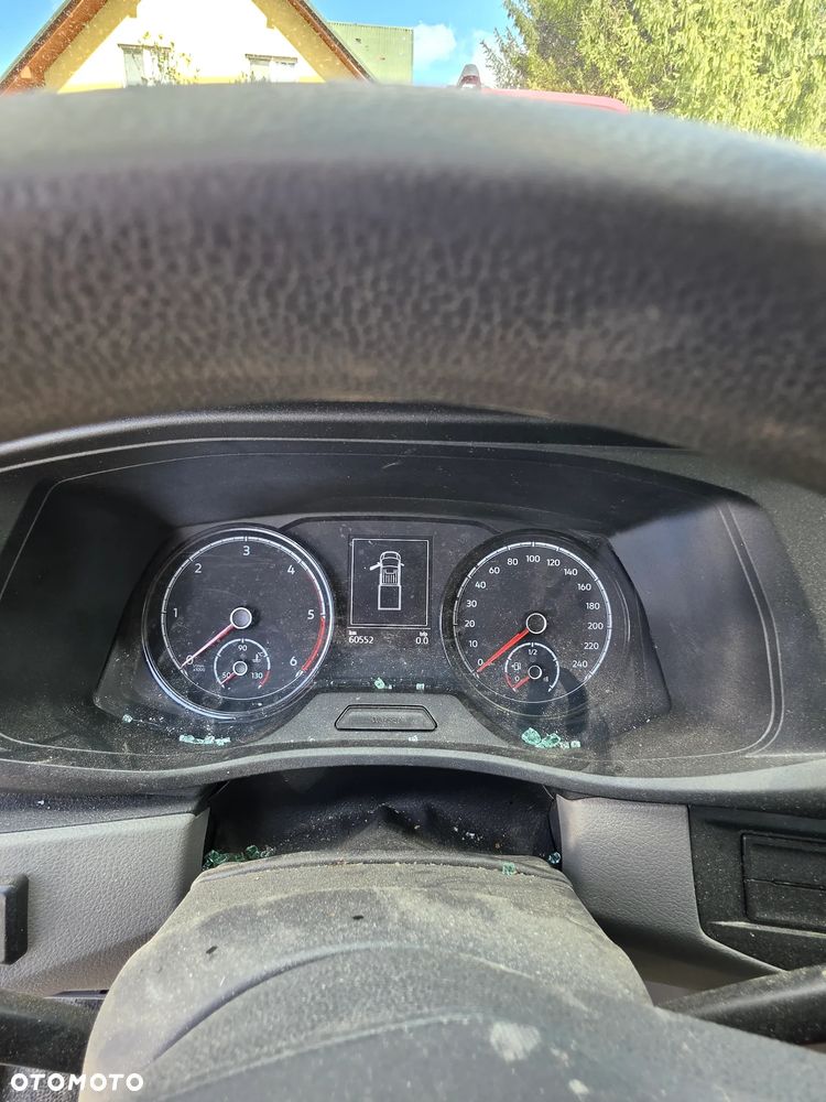 Volkswagen Transporter - 9