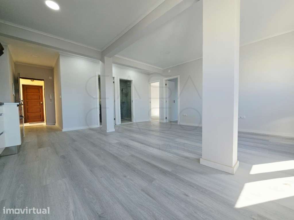 T2 Remodelado com Vista Rio e Ampla Arrecadação | Fonte do Lavra, S... - Grande imagem: 4/16