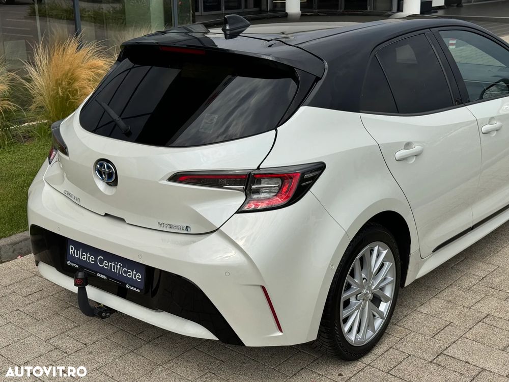 Toyota Corolla 1.8 Hybrid Team Deutschland - 9