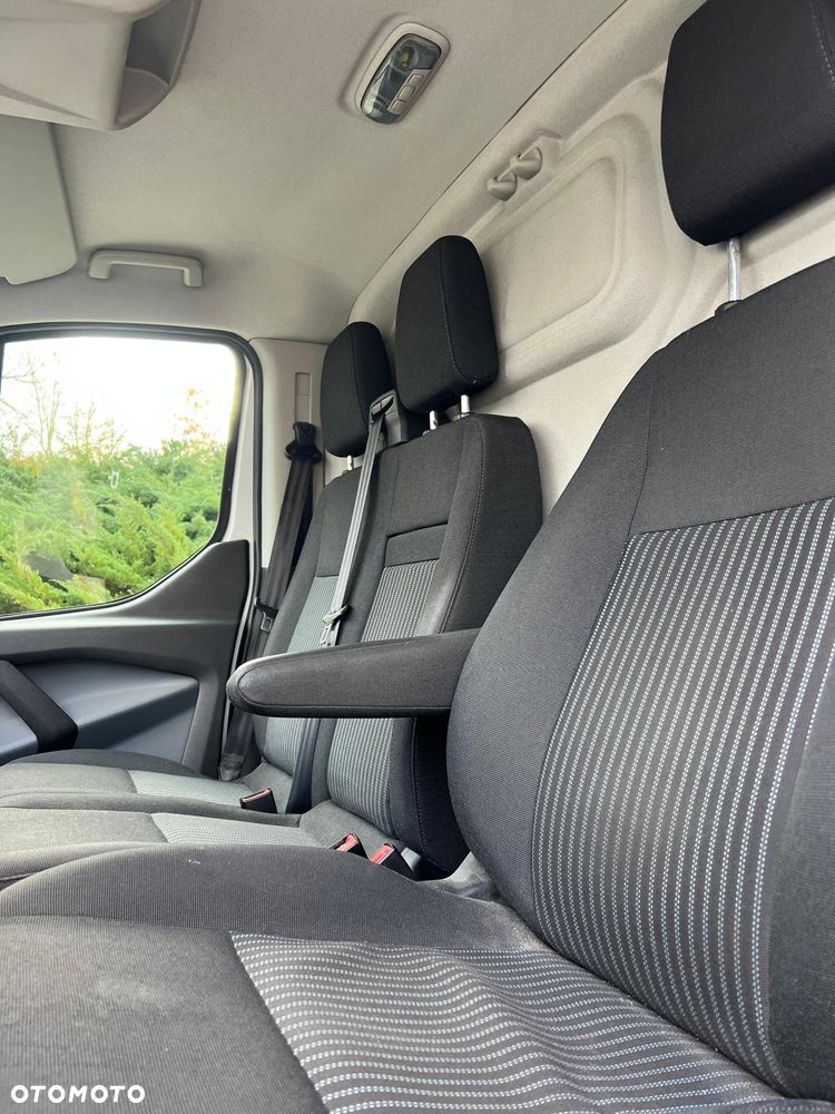 Ford TRANSIT CUSTOM - 6