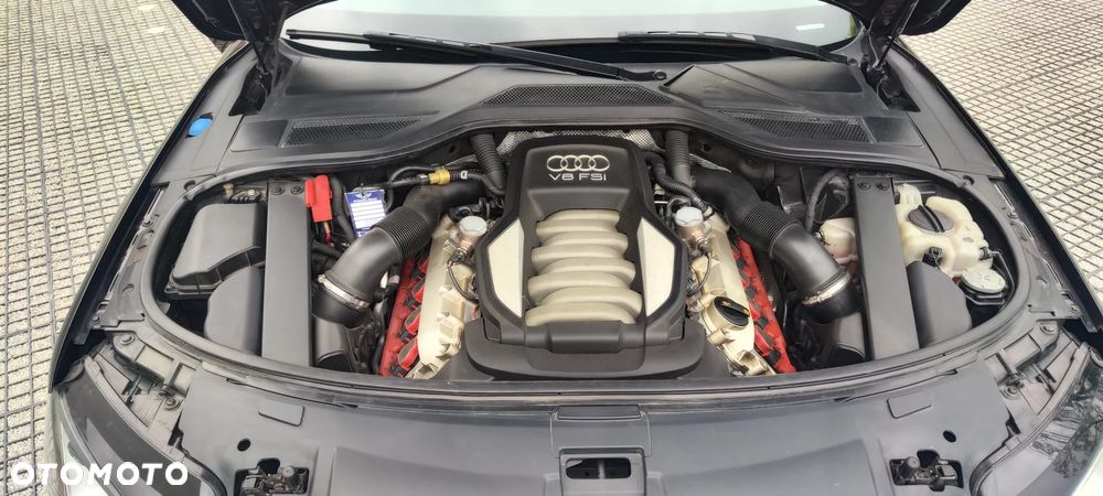 Audi A8 4.2 FSI Quattro - 13
