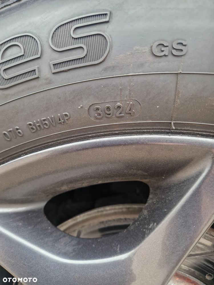 Chrysler Pacifica - 21