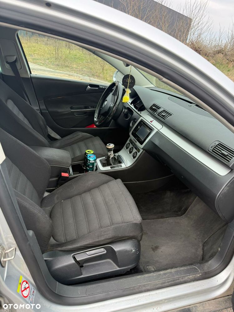 Volkswagen Passat 2.0 TDI DPF Comfortline - 10