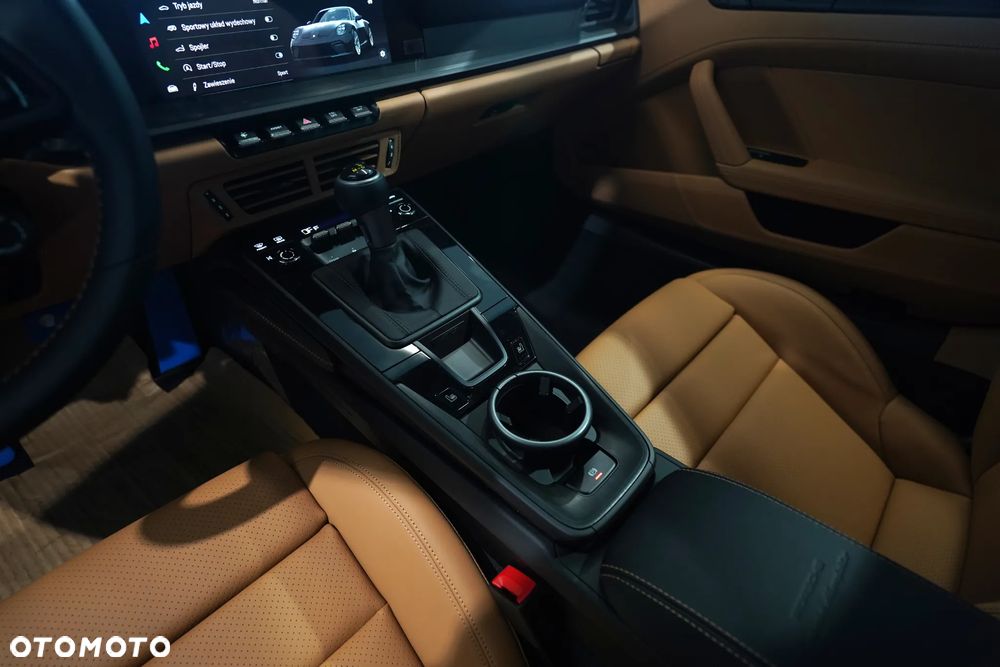 Porsche 911 GT3 Touring PDK - 25