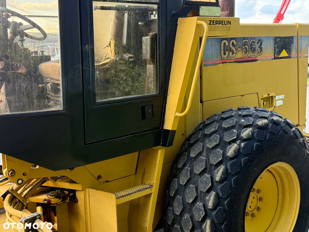 Caterpillar * Walec Drogowy CAT CS-563 * - 15