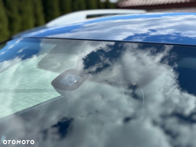 Volkswagen Touran - 31