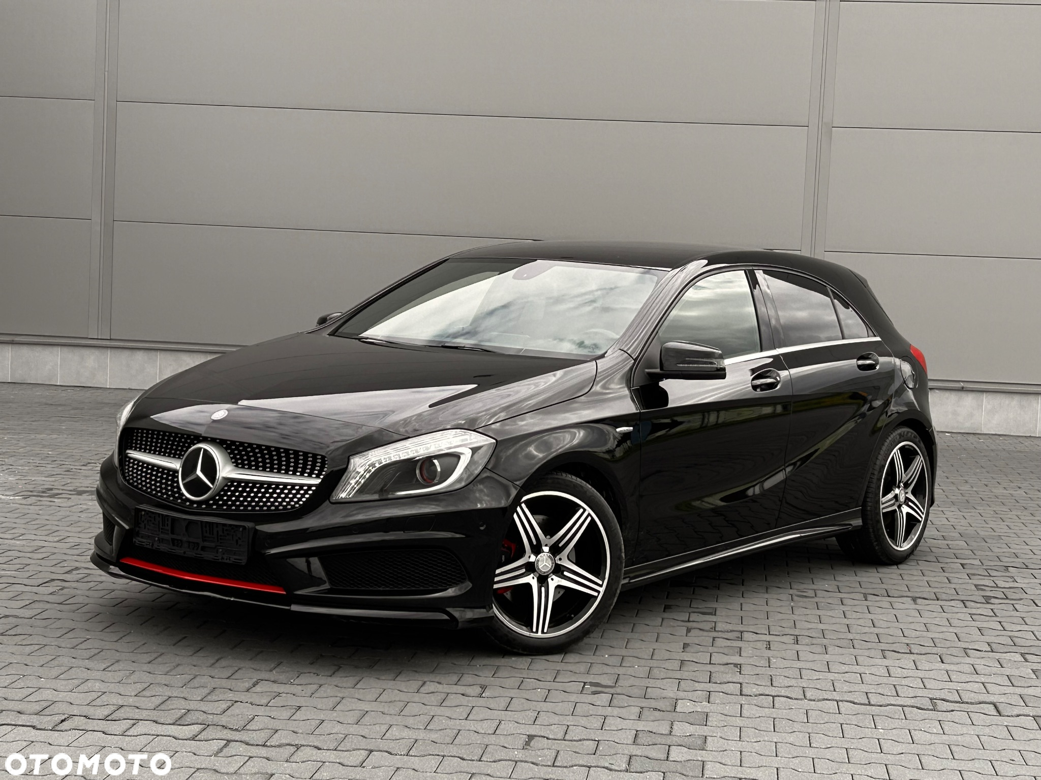 Mercedes-Benz Klasa A 250 (BlueEFFICIENCY) 7G-DCT AMG Sport - 13