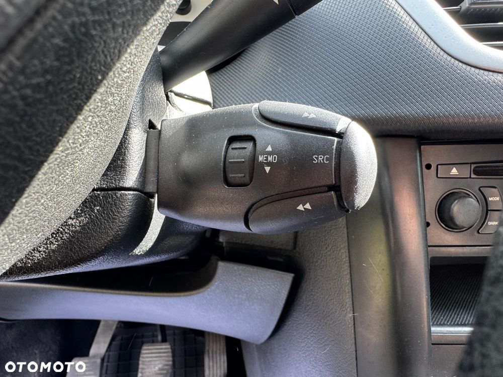 Peugeot 207 1.4 HDi Active - 19