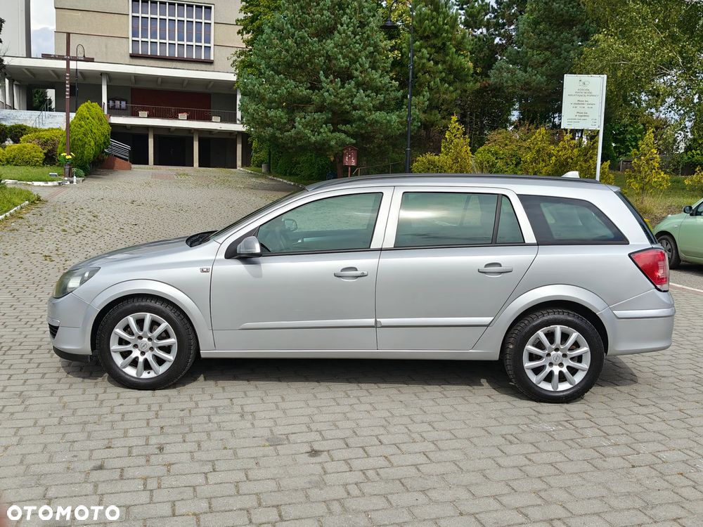 Opel Astra 1.4 Caravan Cosmo - 17