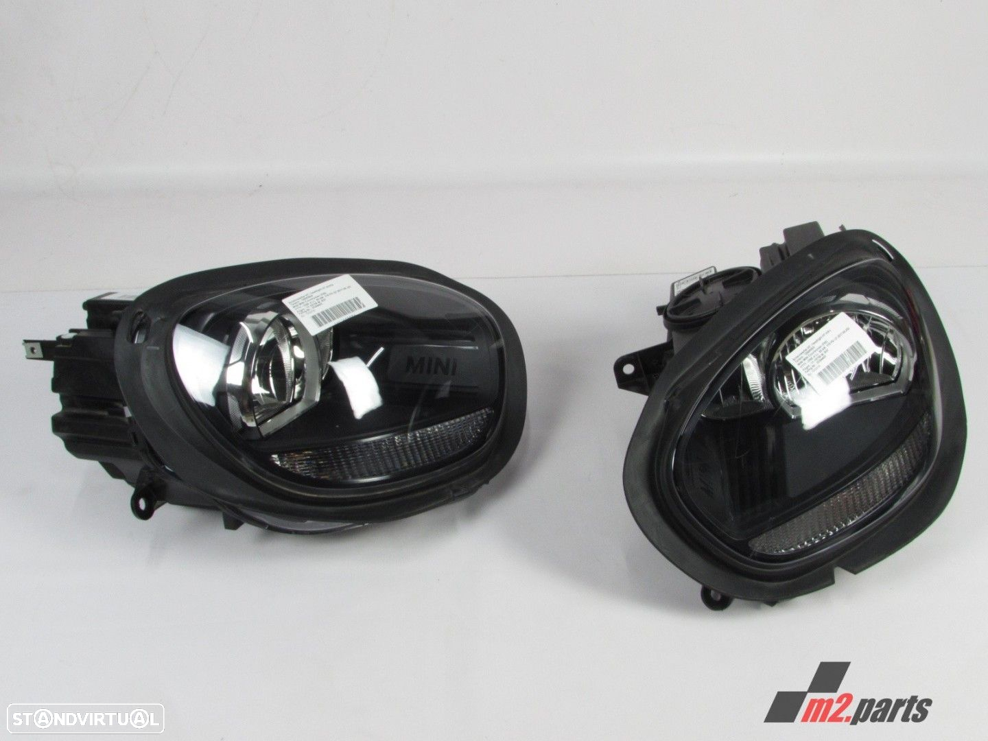 Conjunto faróis  Seminovo/ Original MINI MINI COUNTRYMAN (F60) 63117390147 - 3
