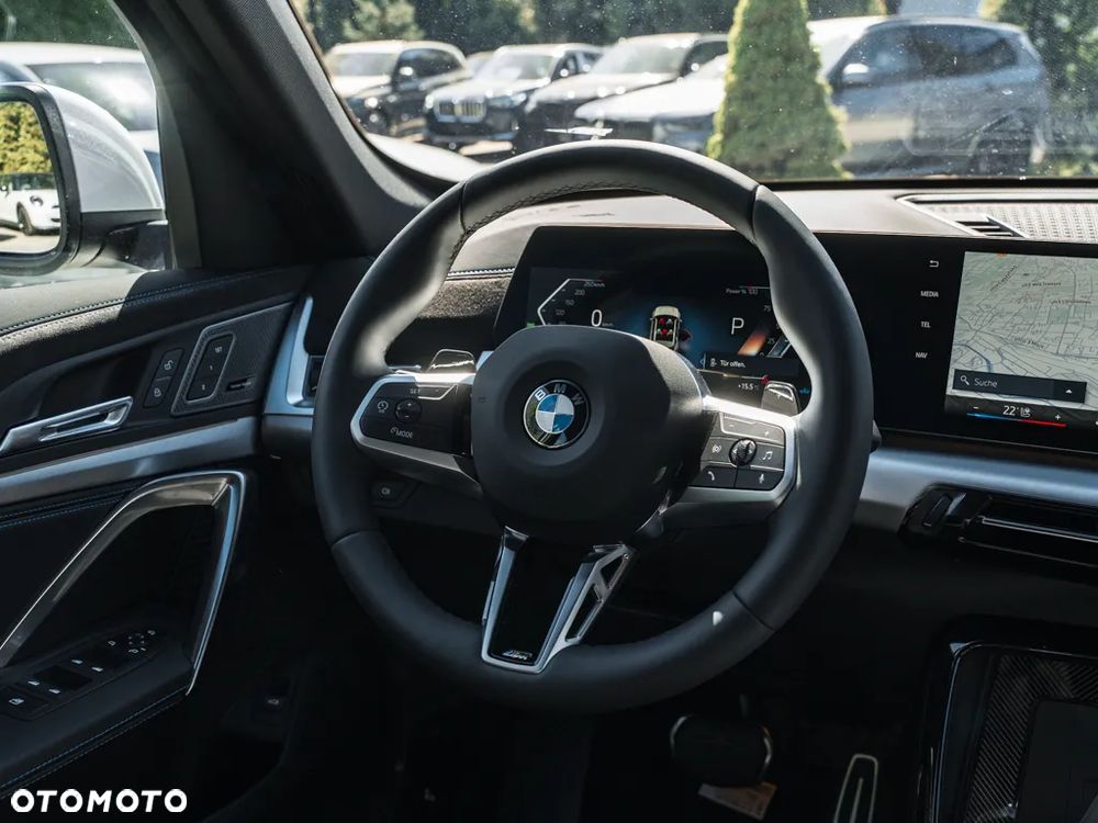 BMW X1 xDrive23i M Sportpaket - 7