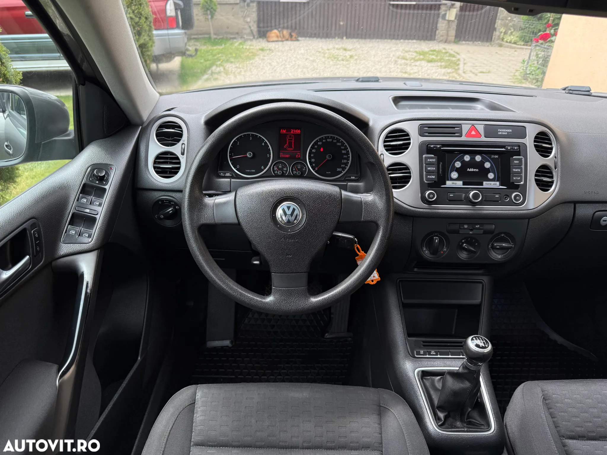 Volkswagen Tiguan 2.0 TDI 4Motion Trend & Fun - 9