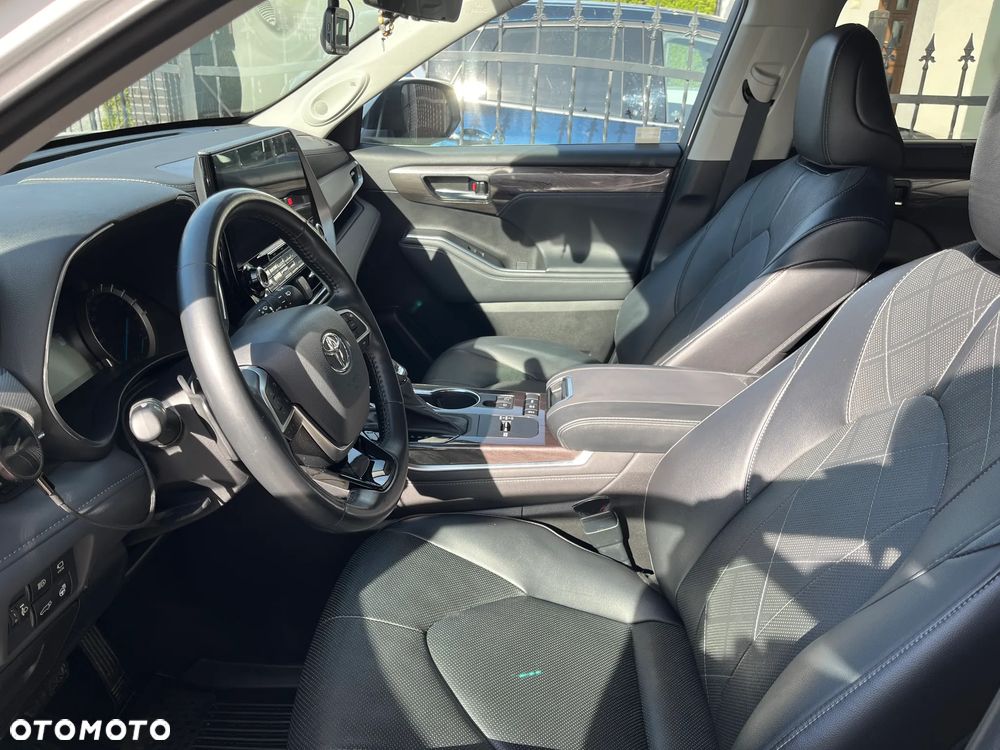 Toyota Highlander 2.5 Hybrid Executive - 22