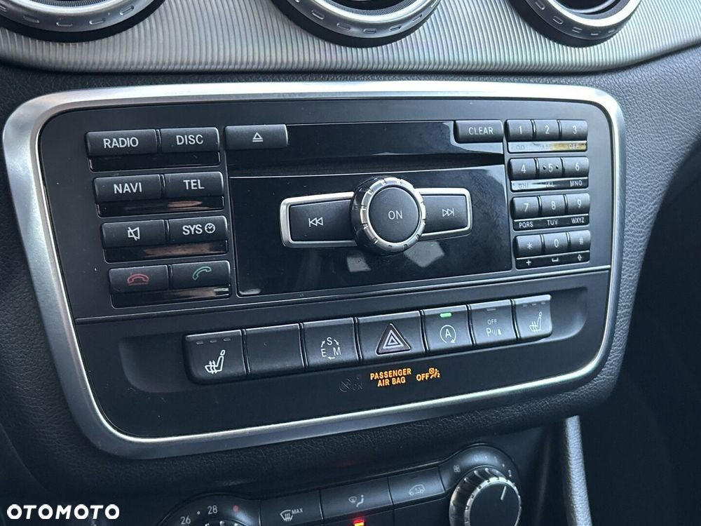 Mercedes-Benz GLA - 17