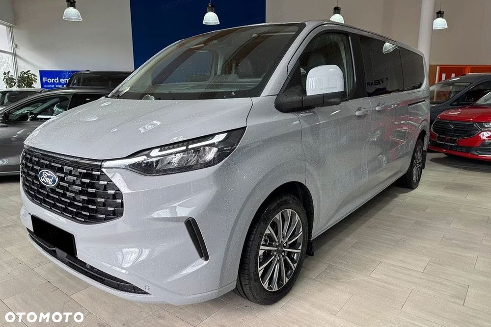 Ford Tourneo Custom - 5