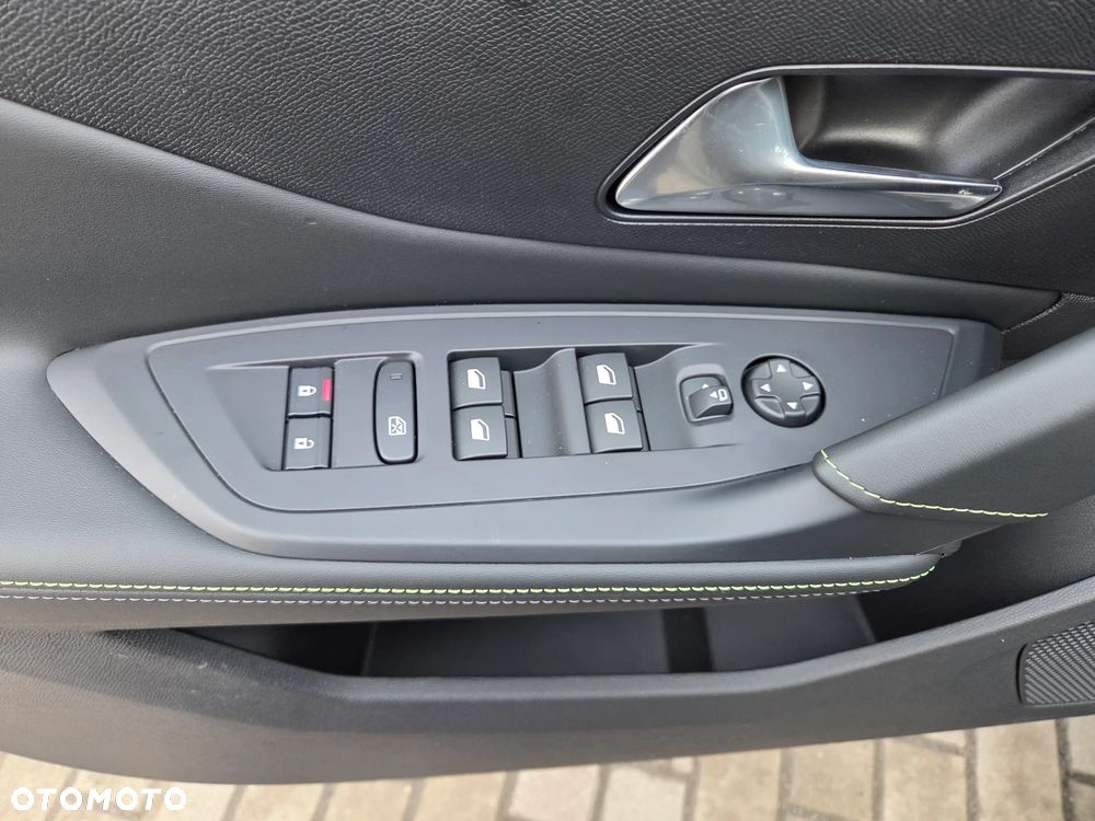 Peugeot 308 1.5 BlueHDi Allure S&S EAT8 - 29