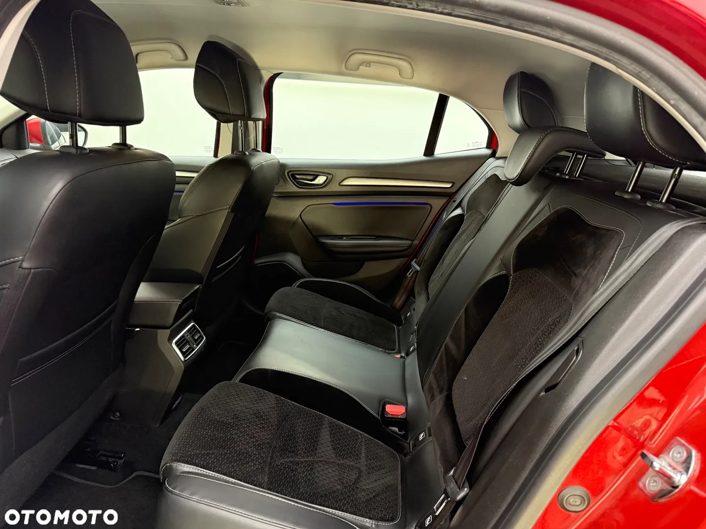 Renault Megane ENERGY TCe 130 EXPERIENCE - 19