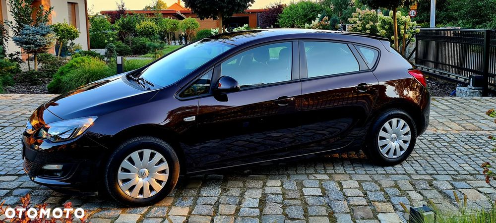 Opel Astra 1.6 Cosmo - 31
