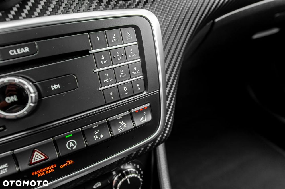 Mercedes-Benz GLA 250 4Matic 7G-DCT Activity Edition - 34