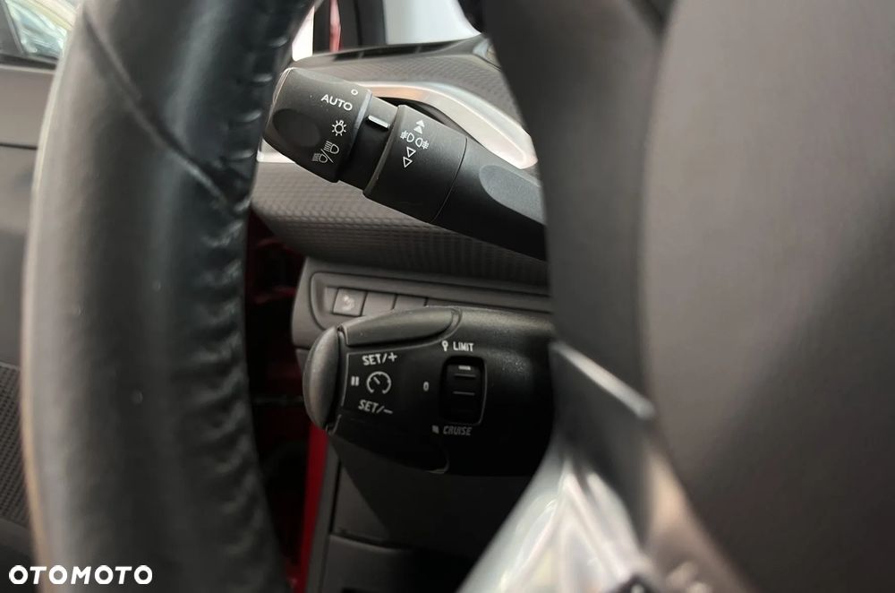 Peugeot 2008 1.2 Pure Tech Style - 15