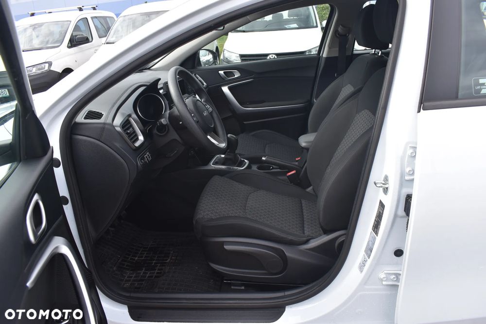 Kia Ceed 1.0 T-GDI S - 10