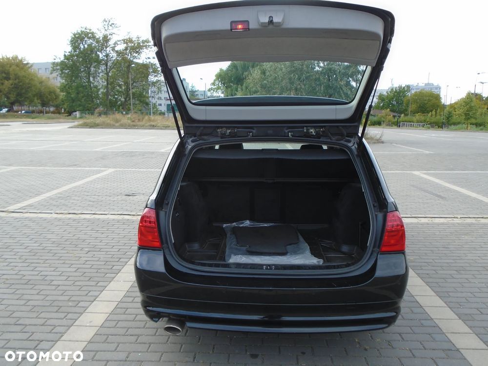 BMW Seria 3 318d - 21