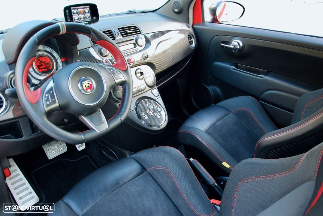 Abarth 695 1.4 T-Jet Tributo Ferrari MTA - 32