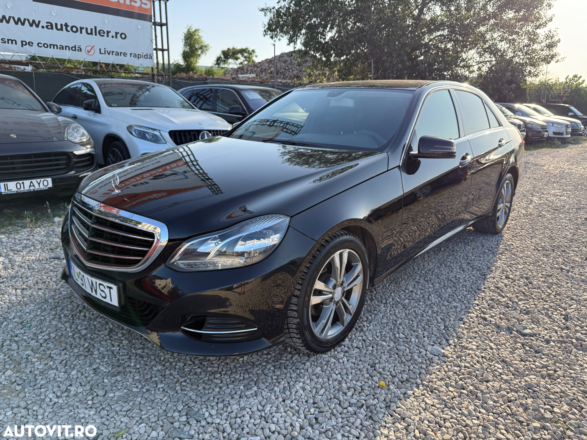 Mercedes-Benz E 200 CDI DPF BlueEFFICIENCY 7G-TRONIC - 32