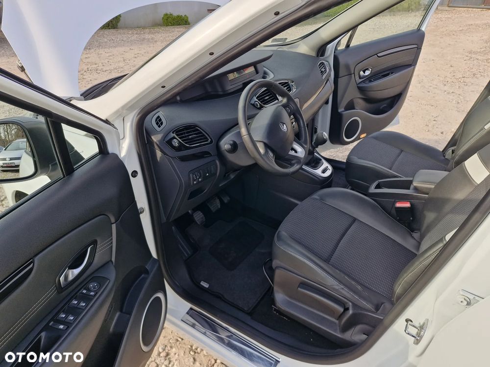 Renault Scenic 1.6 16V Confort Authentique - 11