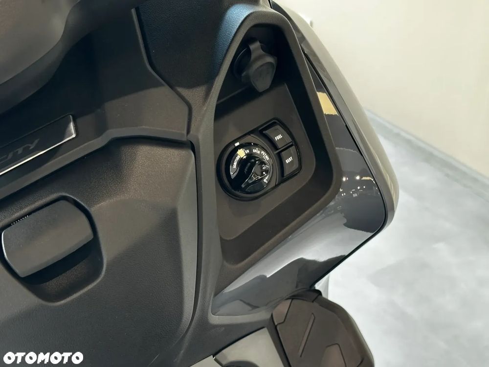 Yamaha Tricity - 10