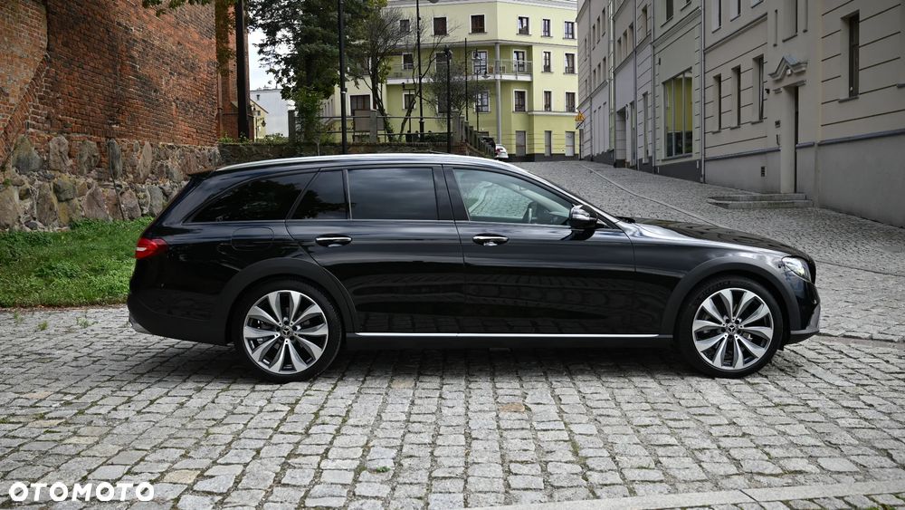 Mercedes-Benz Klasa E 220 d 4-Matic All-Terrain - 11
