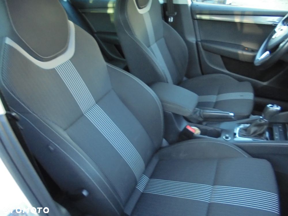 Skoda Octavia 2.0 TDI DSG Ambition - 14