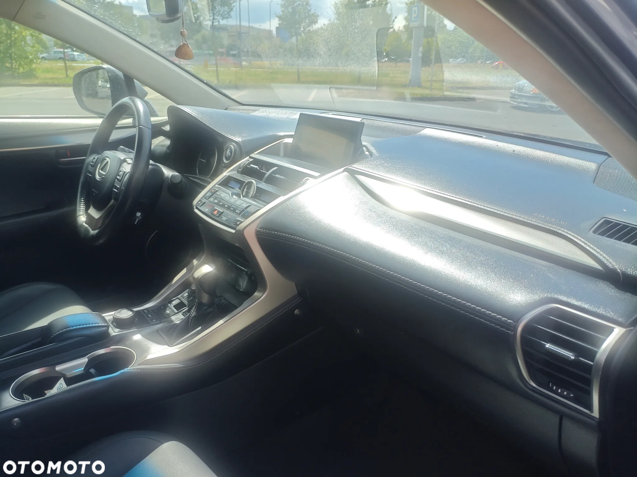 Lexus NX 300h Comfort AWD - 8