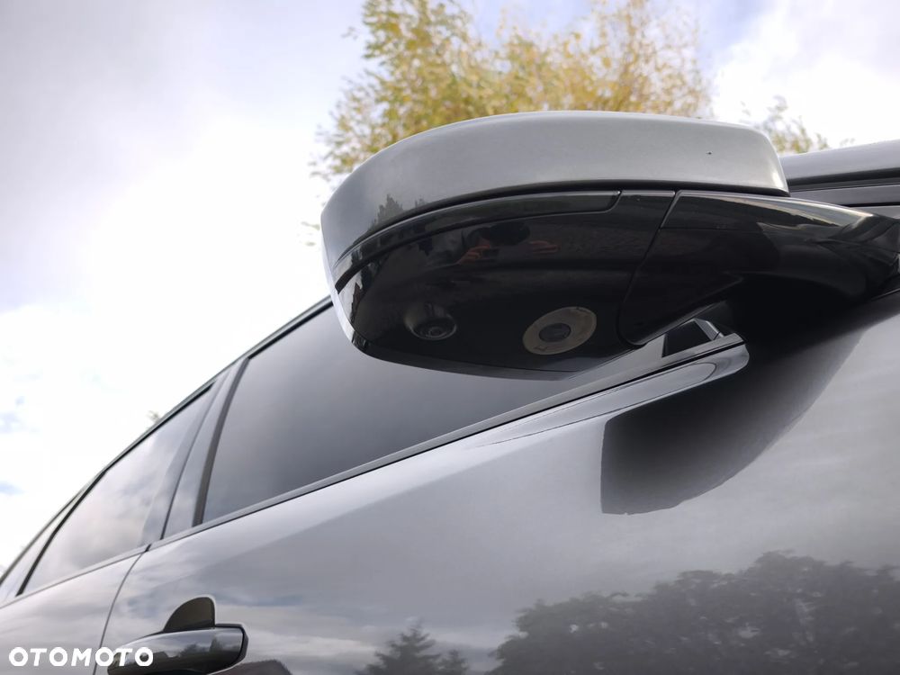 Jaguar F-Pace AWD SVR - 6