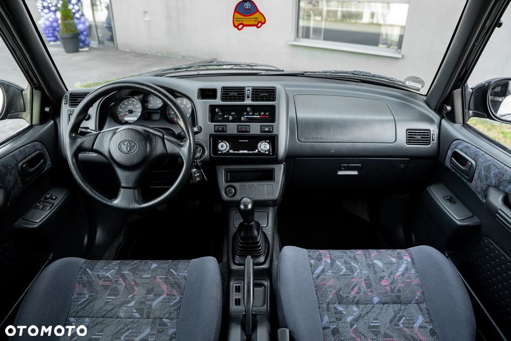 Toyota RAV4 2.0 Special - 22