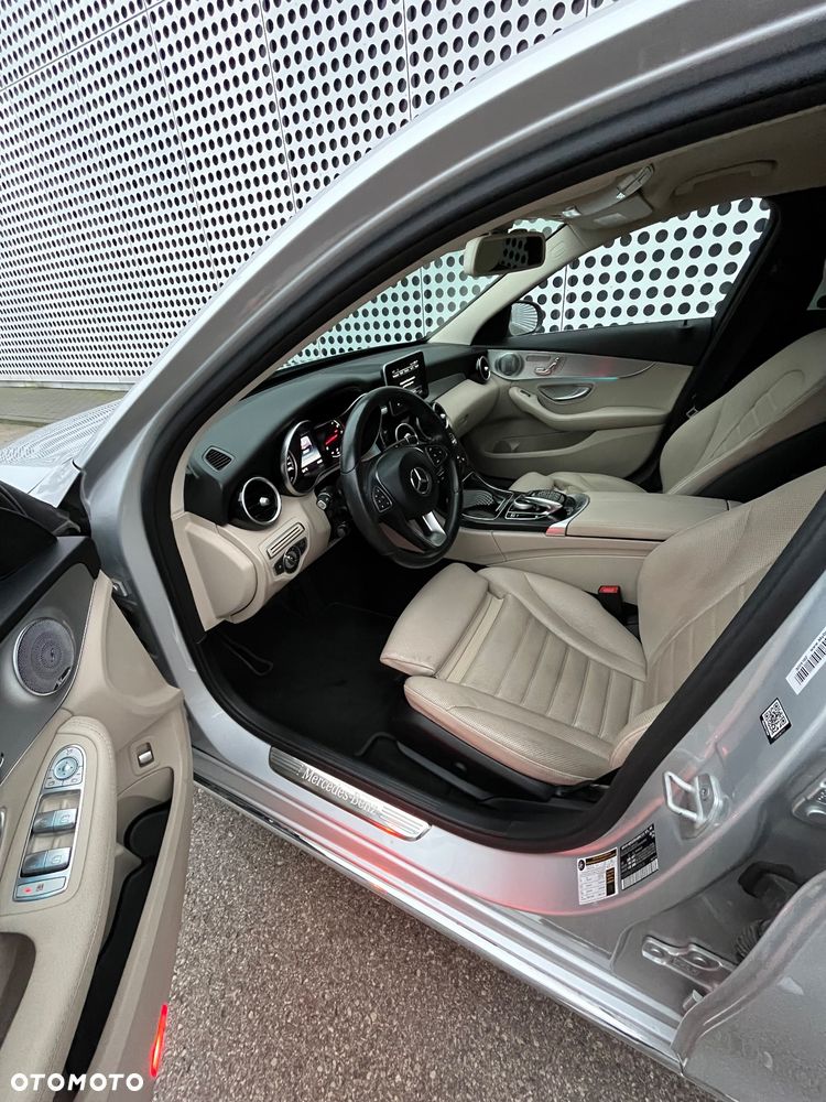 Mercedes-Benz Klasa C 300 7G-TRONIC Exclusive - 8