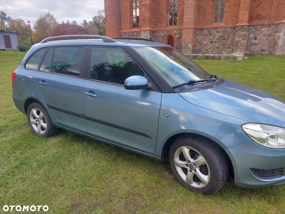 Skoda Fabia 1.2 TSI Combi FAMILY - 4
