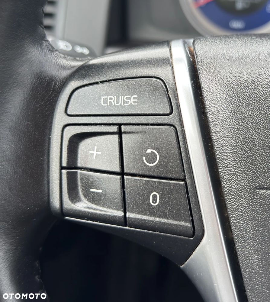 Volvo XC 60 D5 AWD RDesign - 21