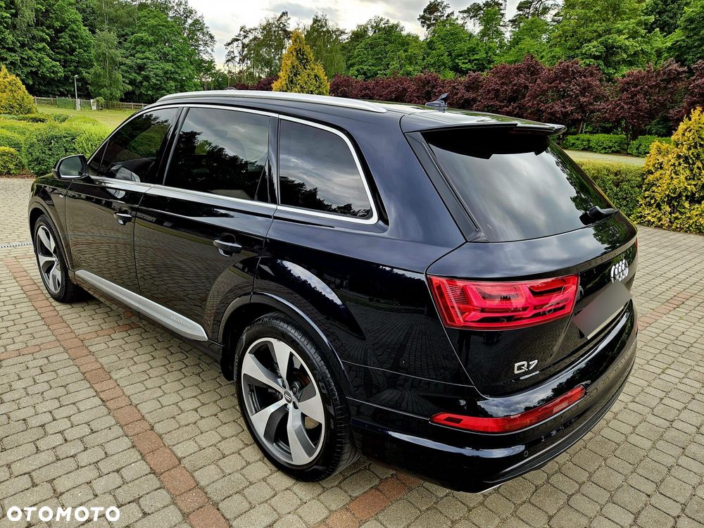 Audi Q7 - 7