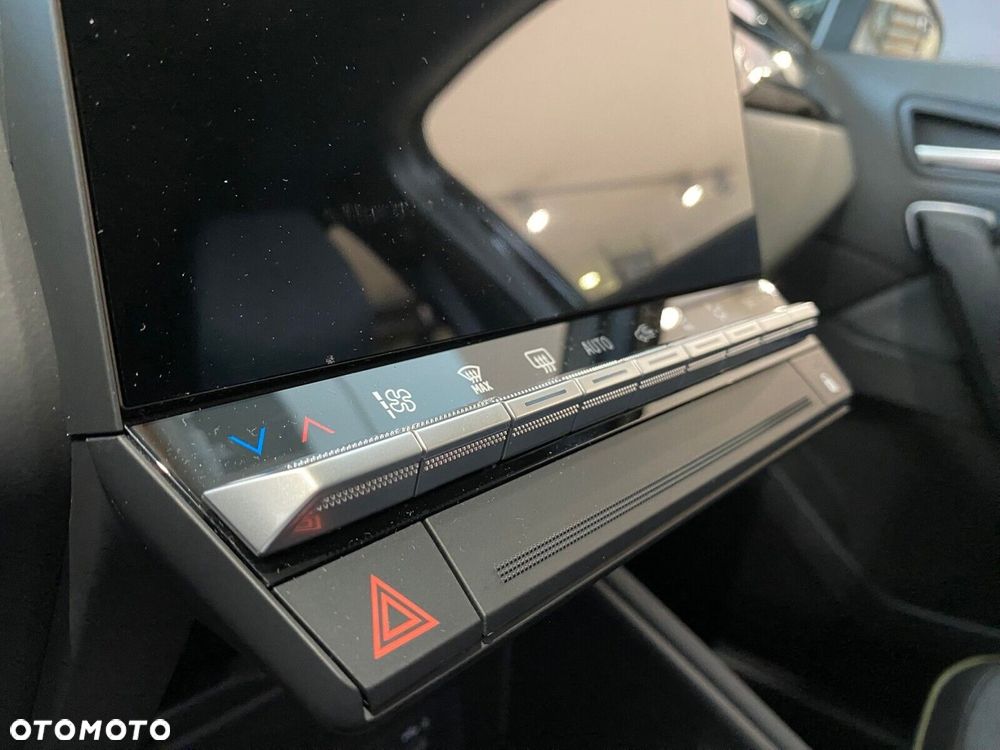 Mitsubishi Grandis - 14