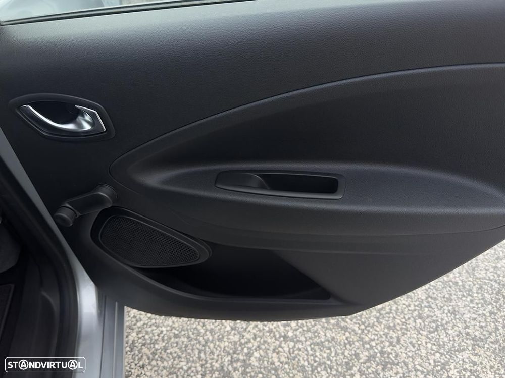Renault Zoe (c/ Bateria) EV50 110hp Evolution - 29