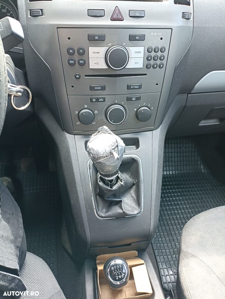 Opel Zafira 1.9 CDTI - 14