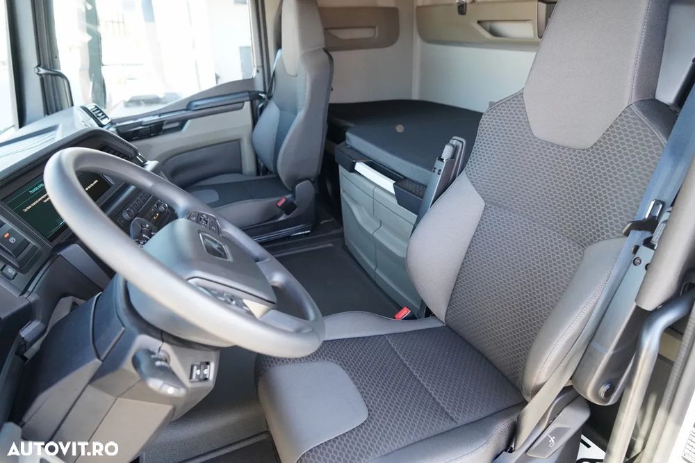 MAN TGX 26.520 / 6x2 / 9.3 M CORTINĂ / ACOPERIȘ RIDICABIL / AXĂ RIDICABILĂ / DIRECȚIE / NOU - 25