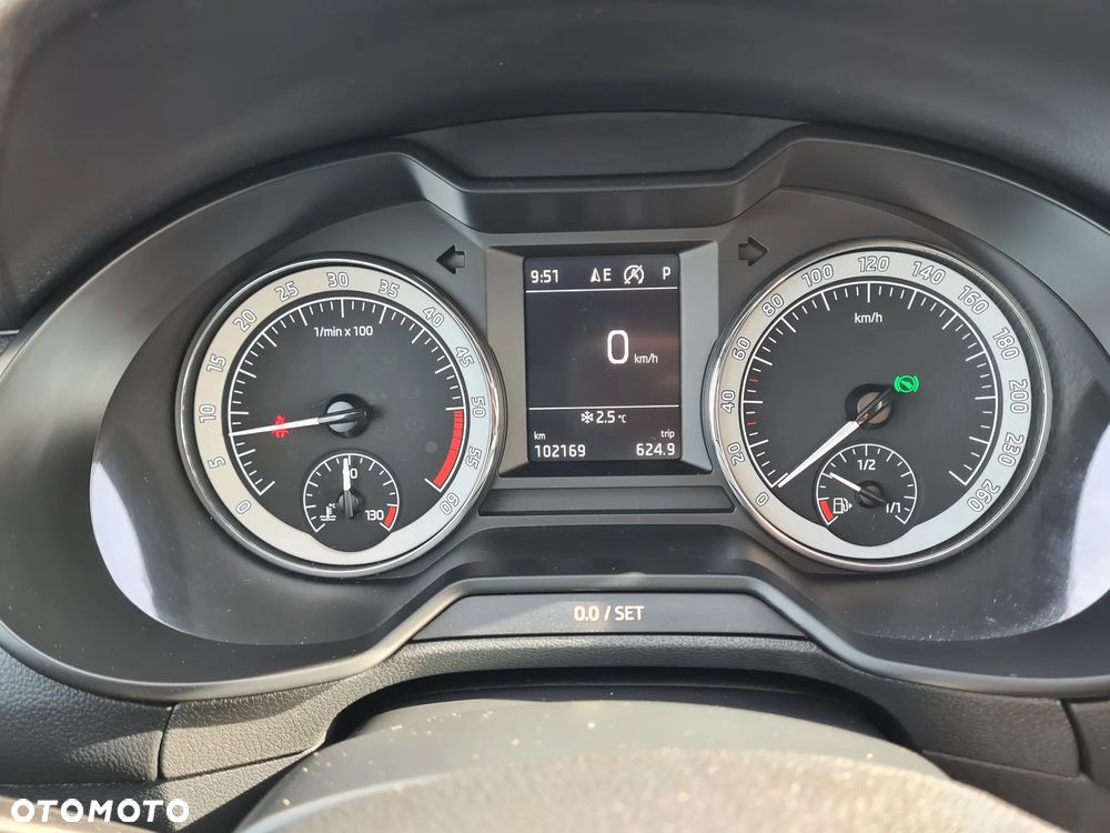 Skoda Octavia 2.0 TDI Style DSG - 16