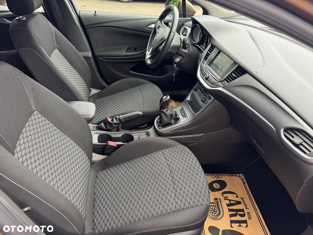Opel Astra 1.4 Turbo Edition - 11