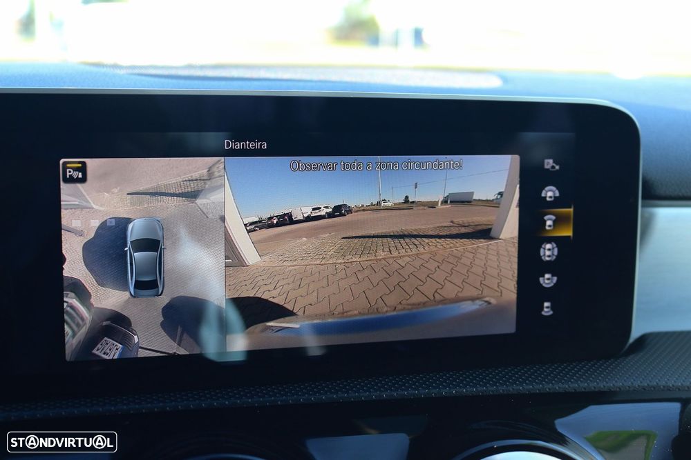 Mercedes-Benz A 250 Limousine e AMG Line - 26