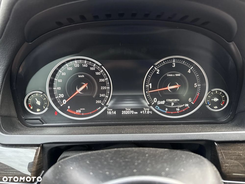 BMW Seria 7 730d xDrive - 14