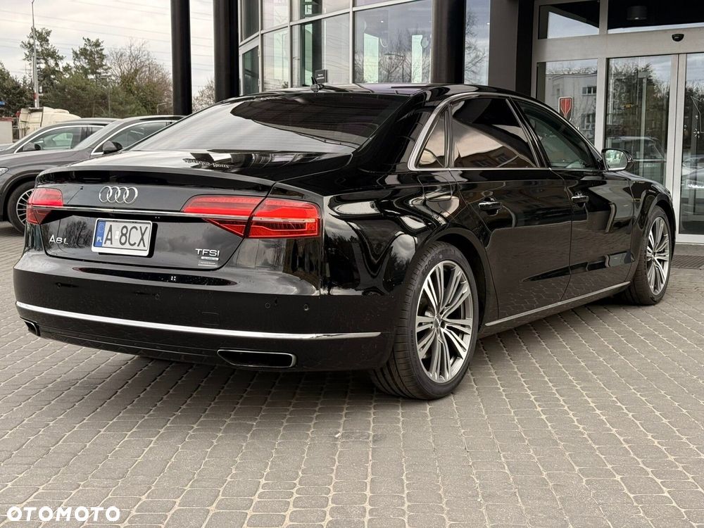 Audi A8 - 8